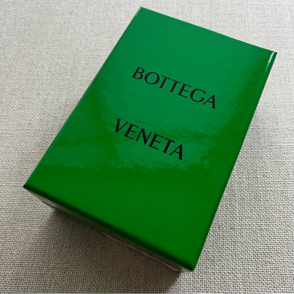 BOTTEGA VENETA Small Teledcope Style Glossy Box
